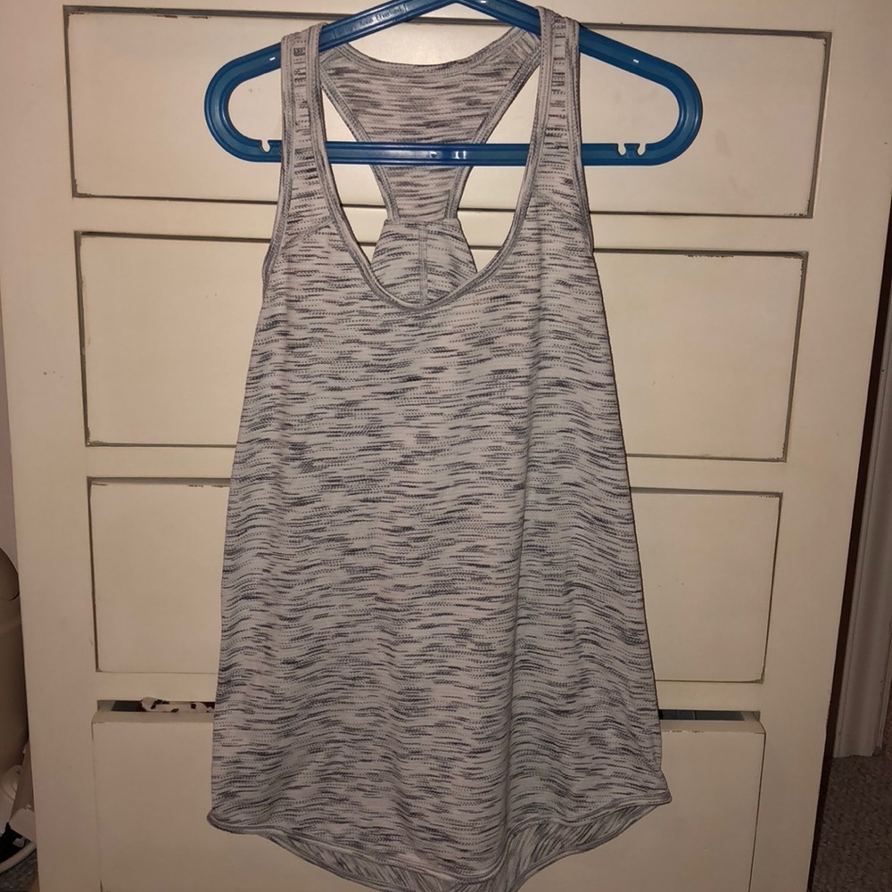 NWOT Lululemon Essential Tanktop